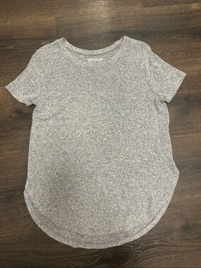 Mudd Heather Gray Short-Sleeve Curved-Hem Tee